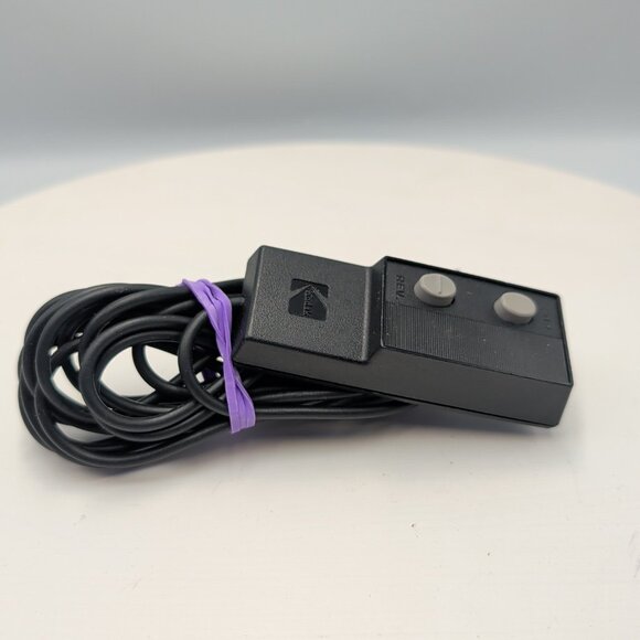 Kodak Wired 5-Pin Remote Control for 650 650H 750H 760H Carousel Projector - Picture 2 of 4